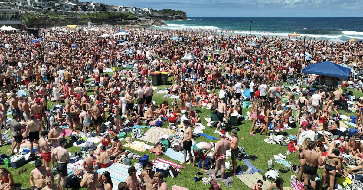 Bronte Beach to See Glass Ban and More Police on Christmas Day